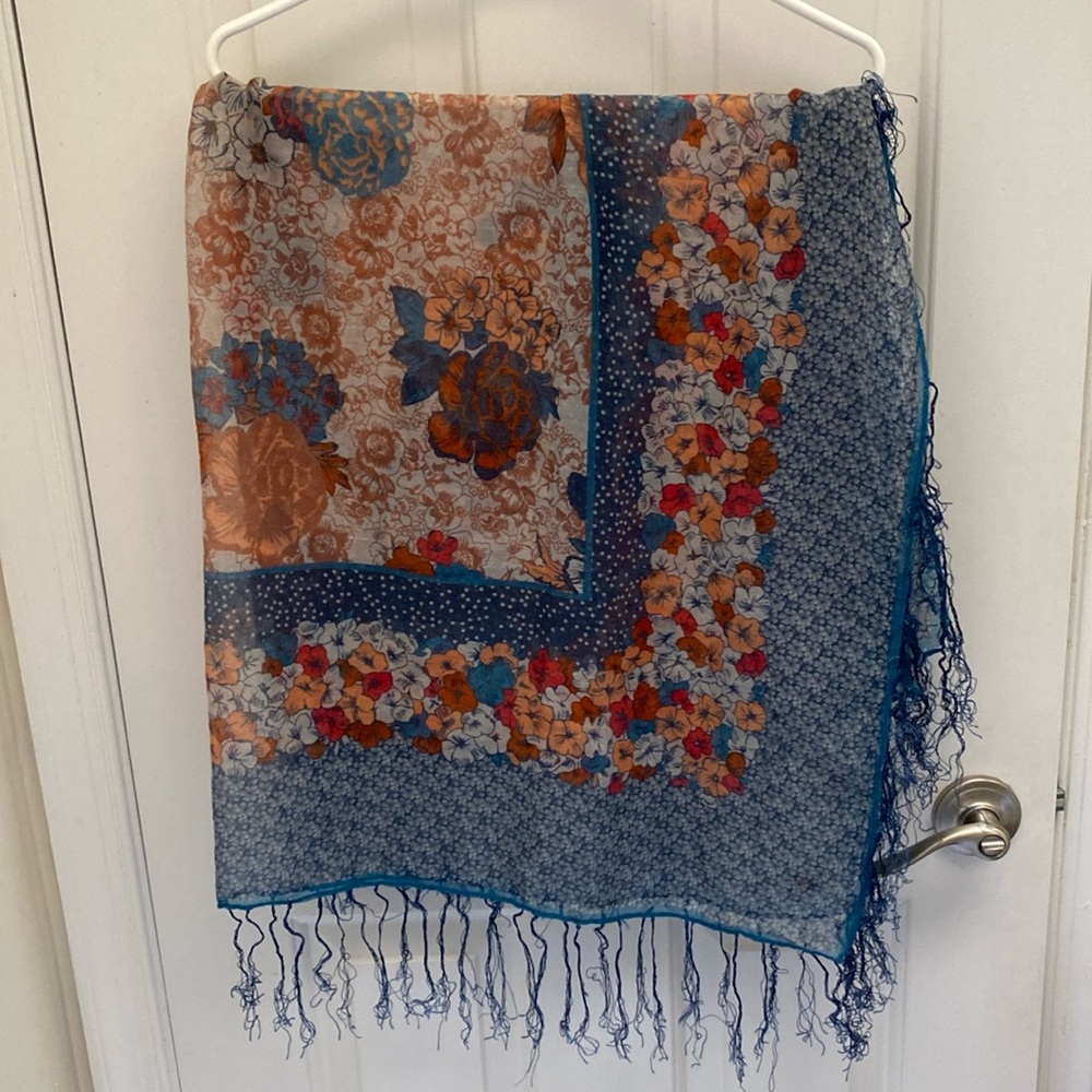 Lightweight Scarf - Flower Print